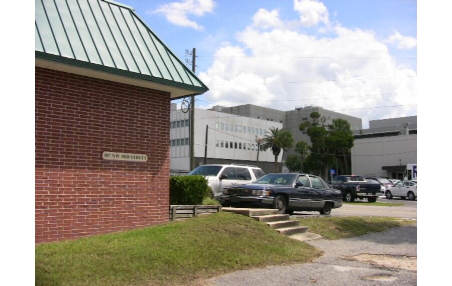 More Photos Of 307 NW 3rd St, Ocala Office For Lease