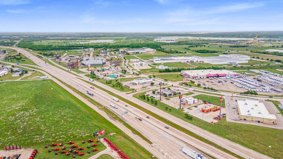 More Photos Of 0 Corsicana Crossing Blvd, Corsicana Land For Lease