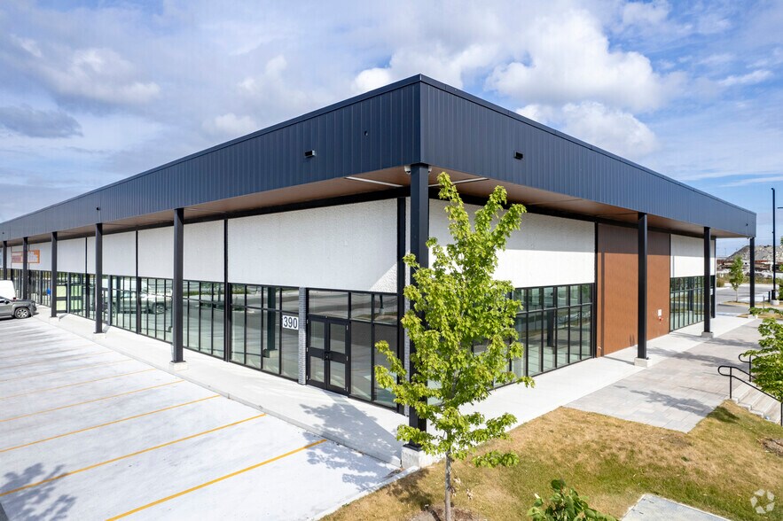 More Photos Of 390 Silver Star Blvd, Toronto Freestanding For Lease