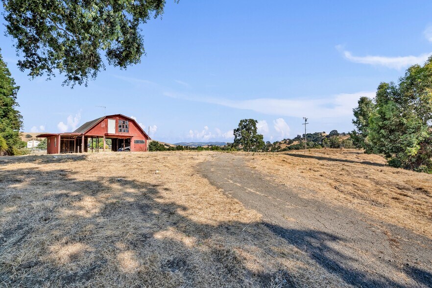 Primary Photo Of 622 Happy Valley Rd, Pleasanton Land For Sale