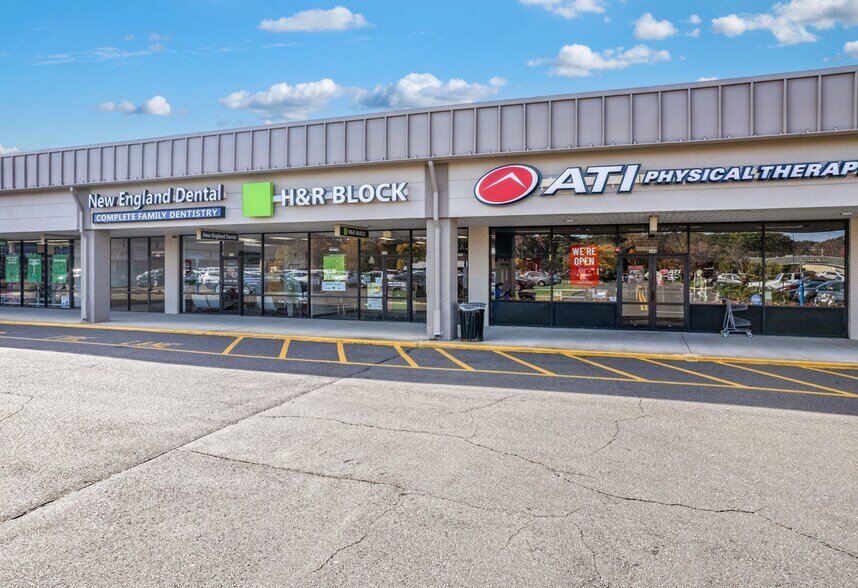 More Photos Of 380 Cooley St, Springfield Unknown For Lease