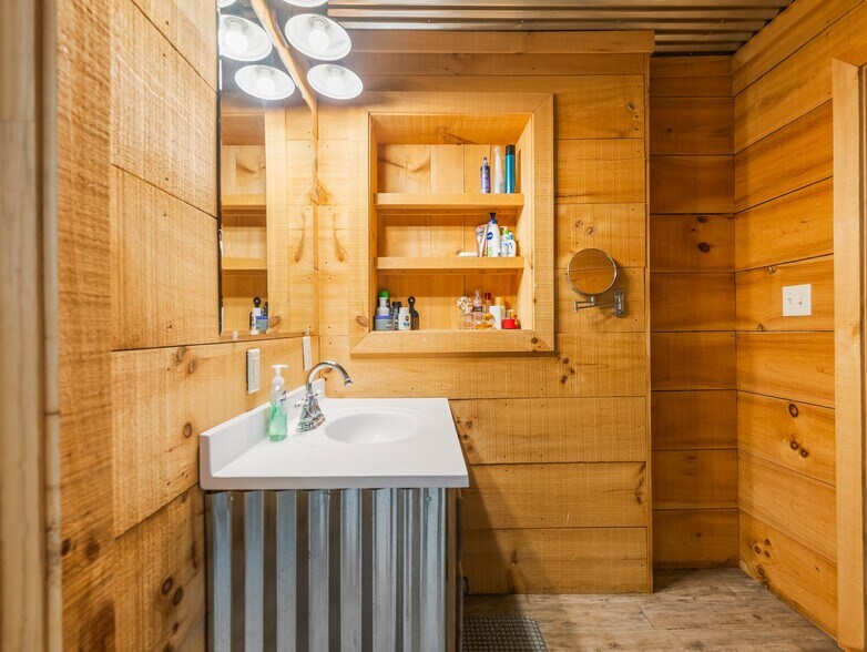 More Photos Of 541 Holiness Campground Rd, Cleveland Contractor Storage Yard For Sale