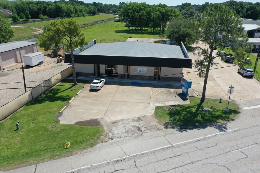 More Photos Of 3111 S Main St, Pearland Warehouse For Sale