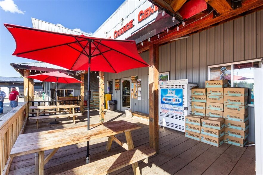 More Photos Of 3370 Highway 20, Island Park Service Station For Sale