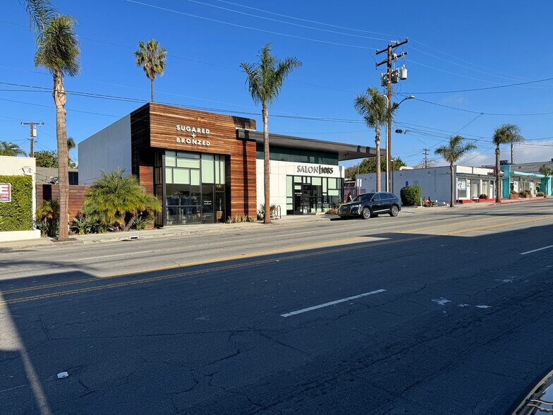 More Photos Of 1083-1085 Aviation Blvd, Hermosa Beach Storefront For Lease