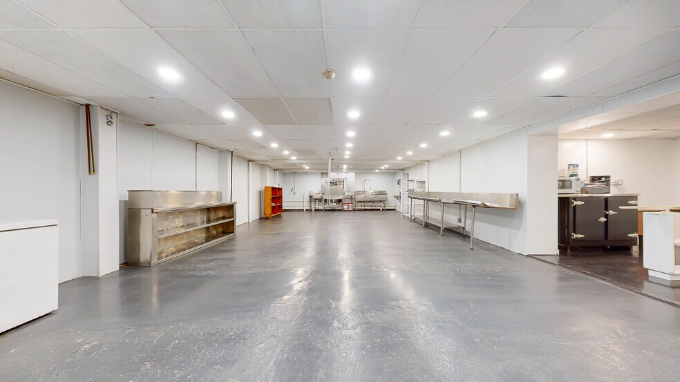 More Photos Of 906 Rt-28, Kingston Restaurant For Sale