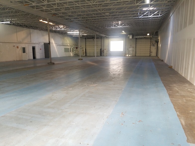 More Photos Of 405 Fannon St, Alexandria Warehouse For Sale