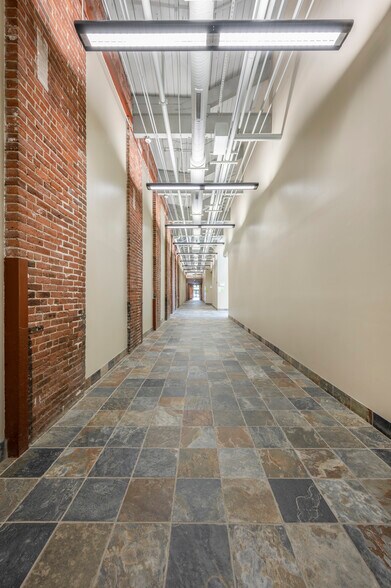 More Photos Of 146-148 W River St, Providence Medical For Lease