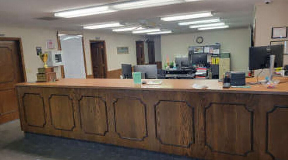 More Photos Of 2099 Highway 3, Clarion Office For Sale