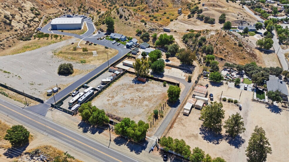 More Photos Of 16166 Sierra Hwy, Santa Clarita Land For Lease