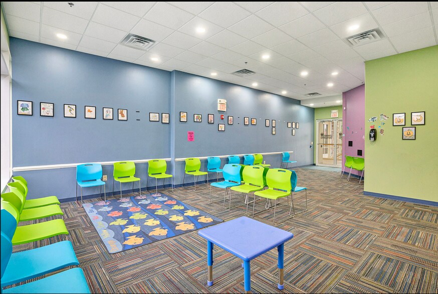 More Photos Of 2901 Dutton Mill Rd, Aston Medical For Sale