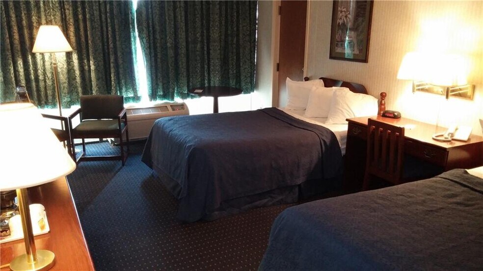 More Photos Of 125 N Main St, Newark Hotel For Sale