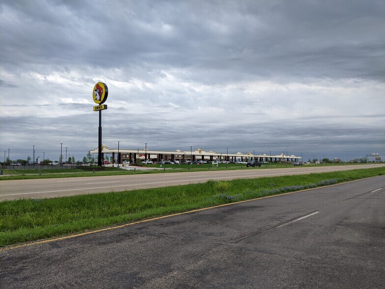 More Photos Of Interstate 45 Tract 2, Ennis Land For Sale