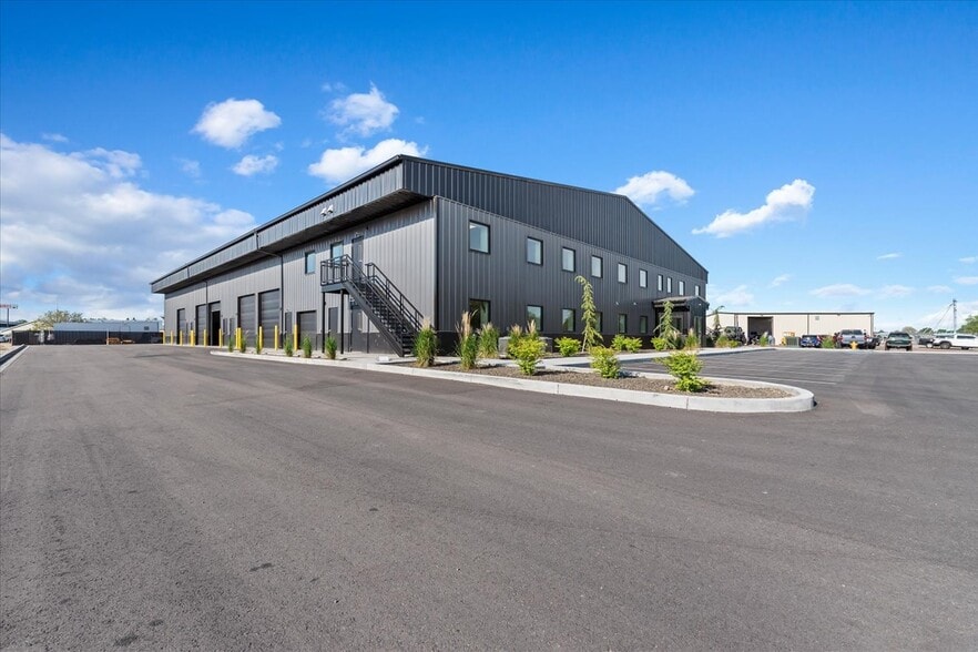 Primary Photo Of 2945 Badger Dr, Nampa Flex For Lease