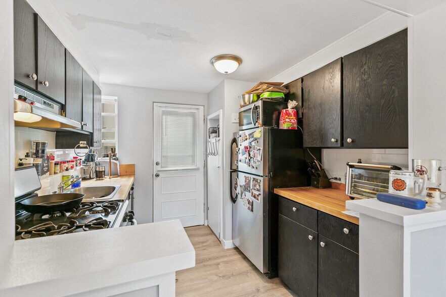 More Photos Of 1195 Birch St, Denver Apartments For Sale