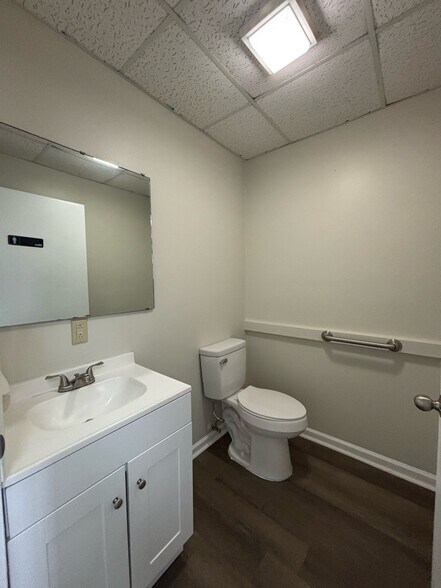More Photos Of 730 S Church St, Spartanburg Office Residential For Lease