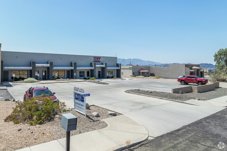 More Photos Of 2880 Sweetwater Ave, Lake Havasu City Light Manufacturing For Sale
