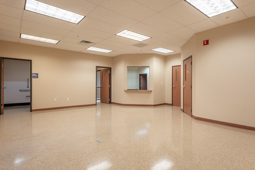 More Photos Of 2980 S Jones Blvd, Las Vegas Medical For Lease