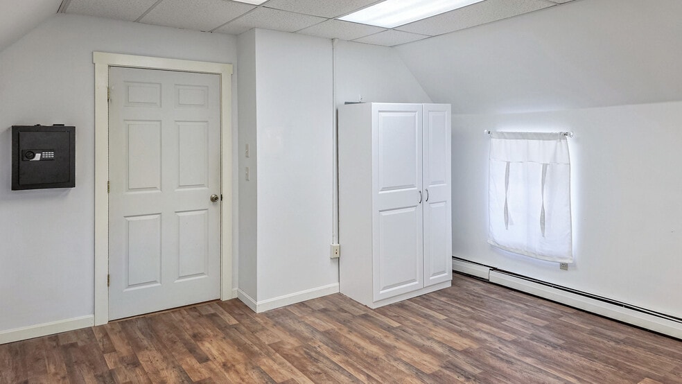 More Photos Of 120 S Main St, West Lebanon Medical For Sale
