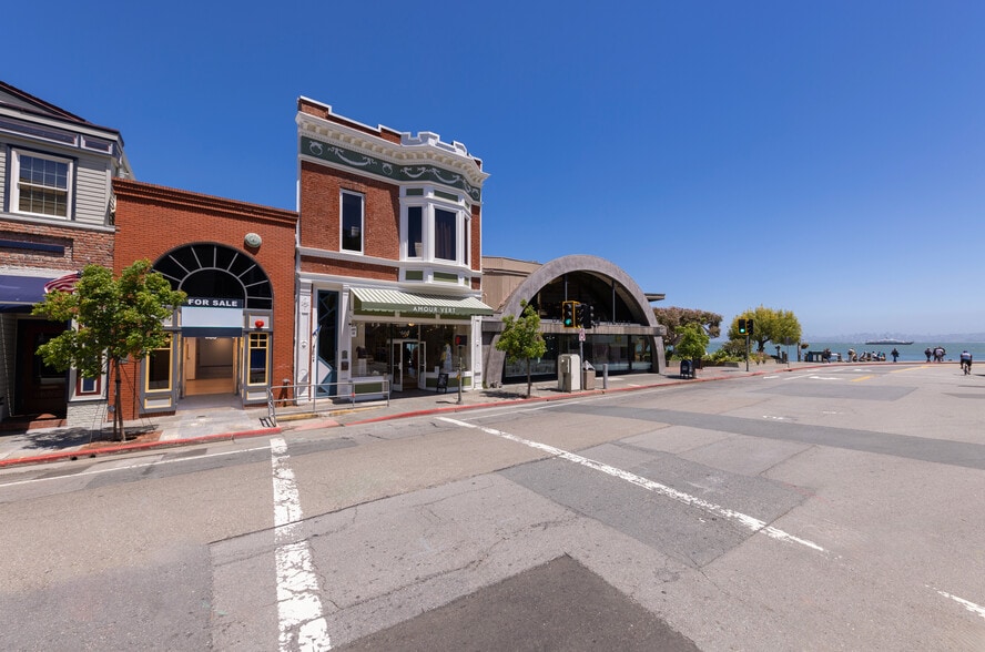 More Photos Of 668 Bridgeway, Sausalito Storefront For Sale