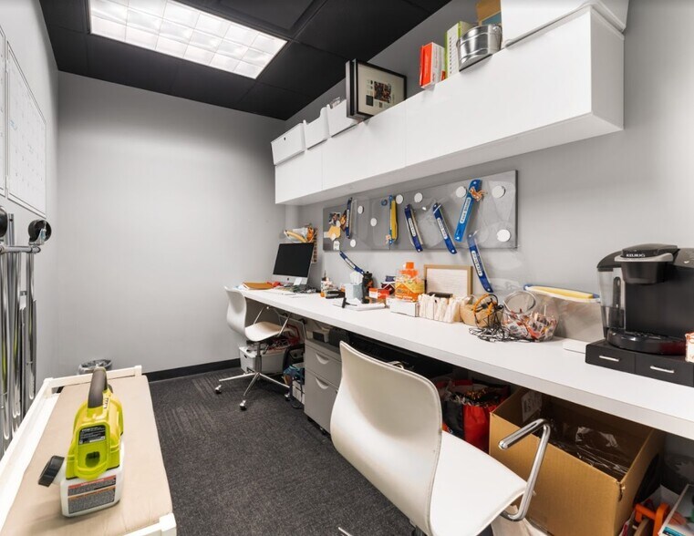 More Photos Of 230 E Ogden Ave, Hinsdale Medical For Lease