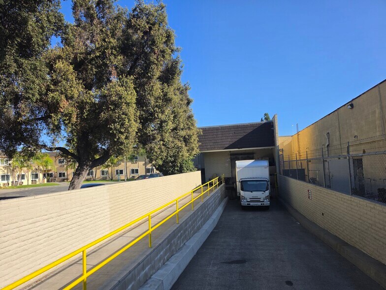 More Photos Of 322 N Euclid St, Fullerton Unknown For Lease