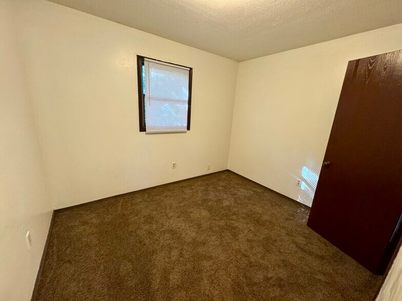 More Photos Of , Cahokia Multifamily For Sale