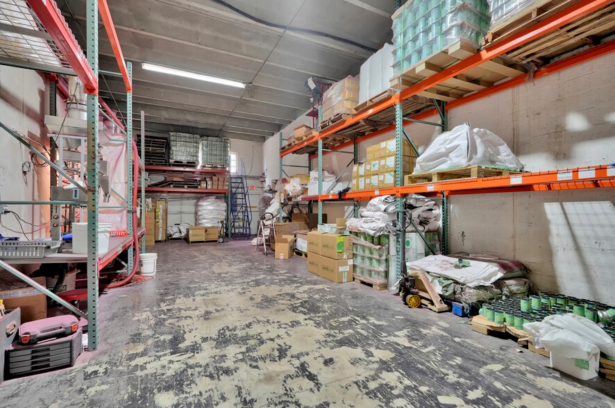 More Photos Of 3317-3347 NW 74th St, Miami Warehouse For Sale