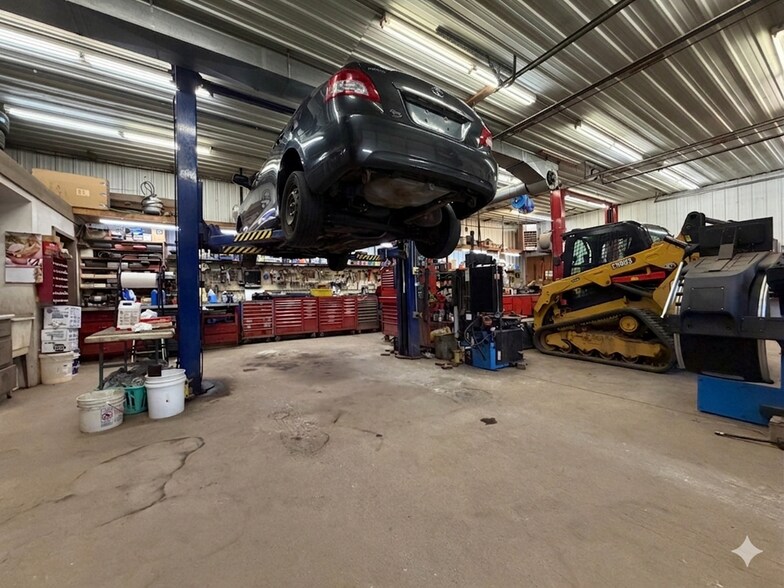 More Photos Of 5235 US-51 Hwy, Mercer General Retail For Sale