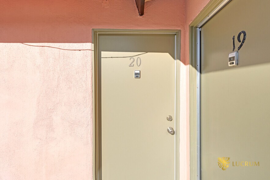 More Photos Of 6652 Darby Ave, Reseda Apartments For Sale