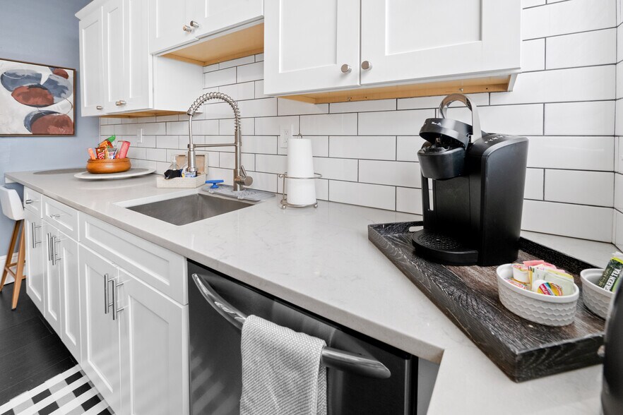 More Photos Of 109 Brookford Rd, Syracuse Apartments For Sale