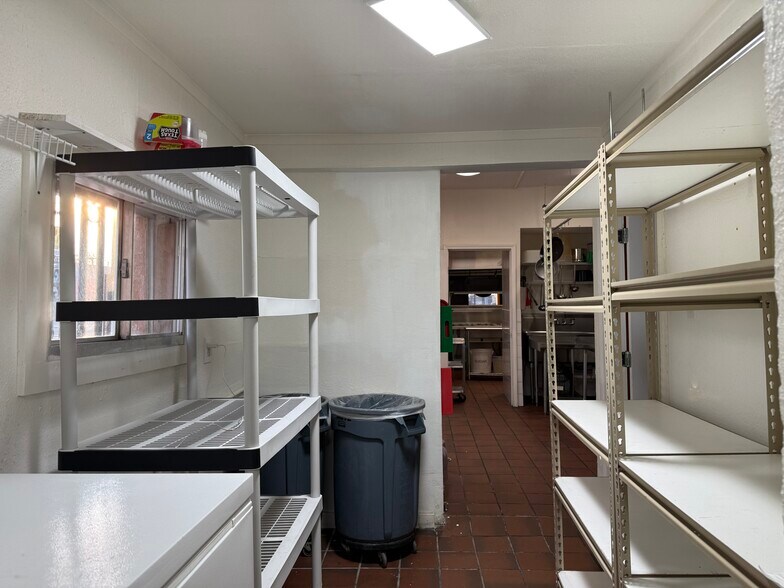 More Photos Of 5402 S Zarzamora St, San Antonio Restaurant For Sale