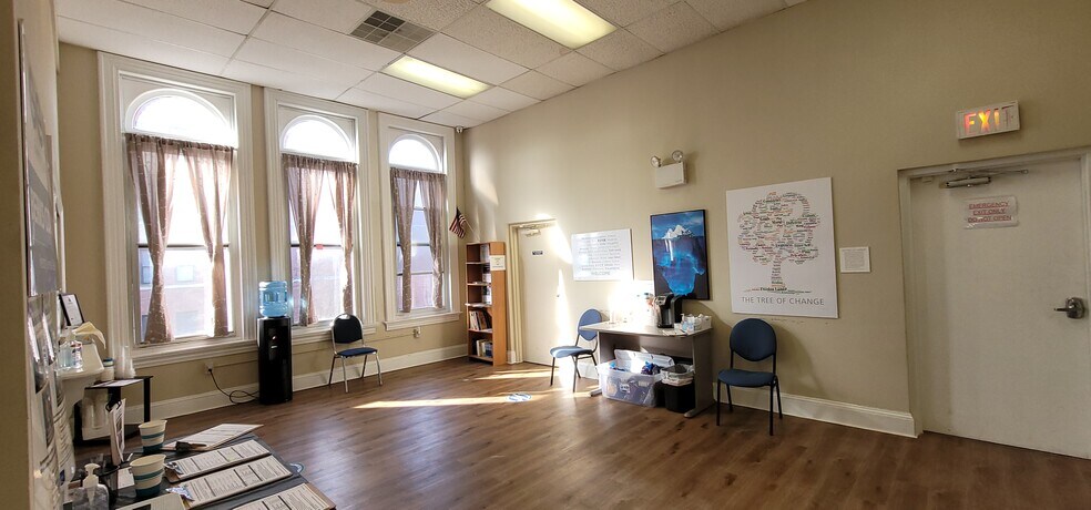 More Photos Of 501 Penn St, Reading Office For Sale