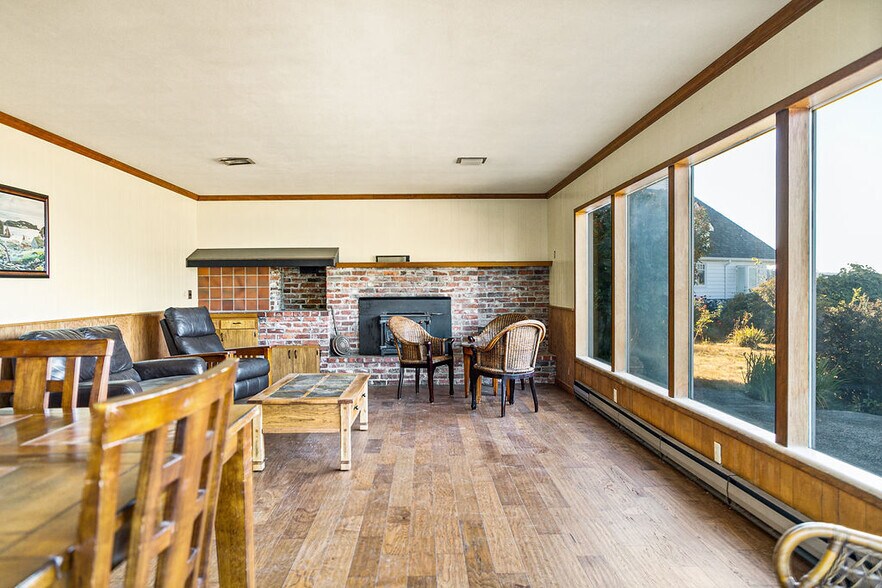More Photos Of 3026 Marine Dr, Bremerton Specialty For Sale