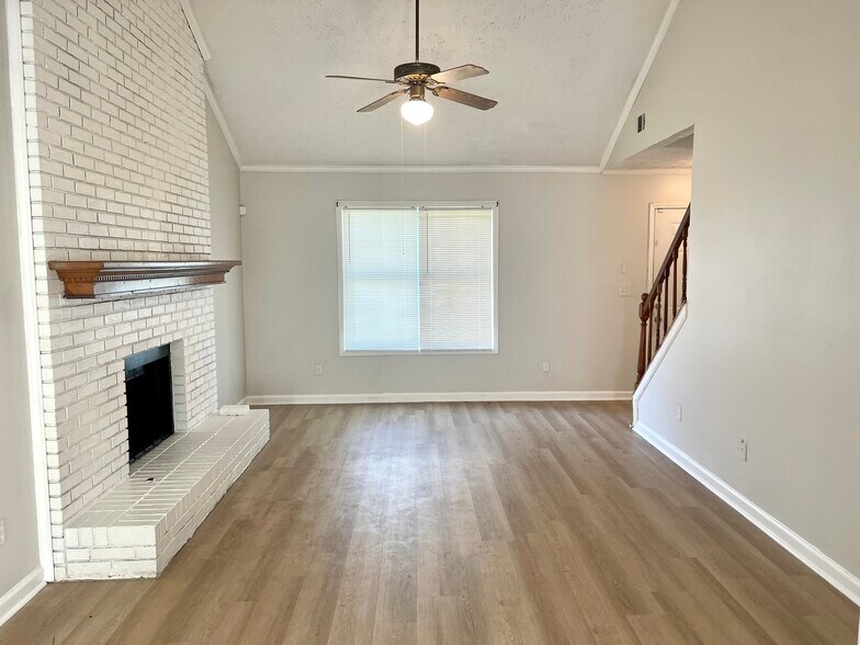 More Photos Of 2609 Country Trce SE, Conyers Multifamily For Sale