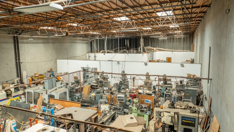 More Photos Of 210 Crouse Dr, Corona Warehouse For Sale