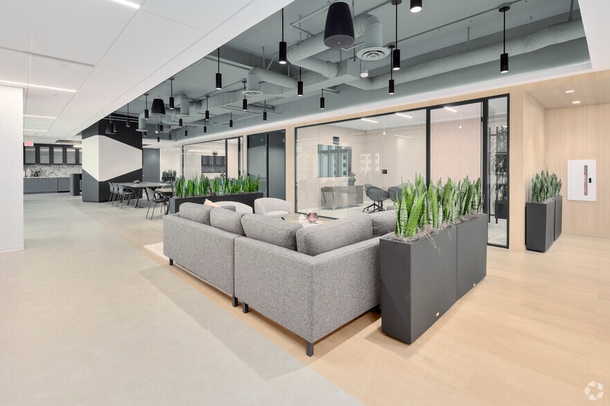 More Photos Of 1 Inventa Pl, Silver Spring Office For Lease