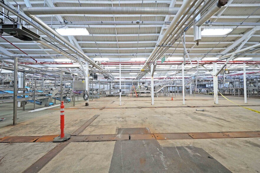 More Photos Of 108 W Walnut St, Yakima Food Processing For Sale