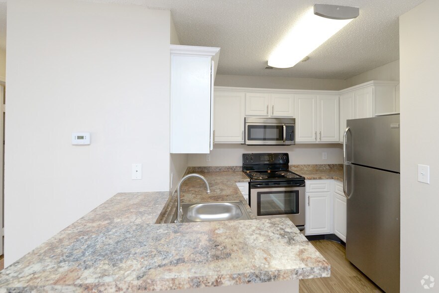 More Photos Of 100 Elena St, Cranston Apartments For Sale