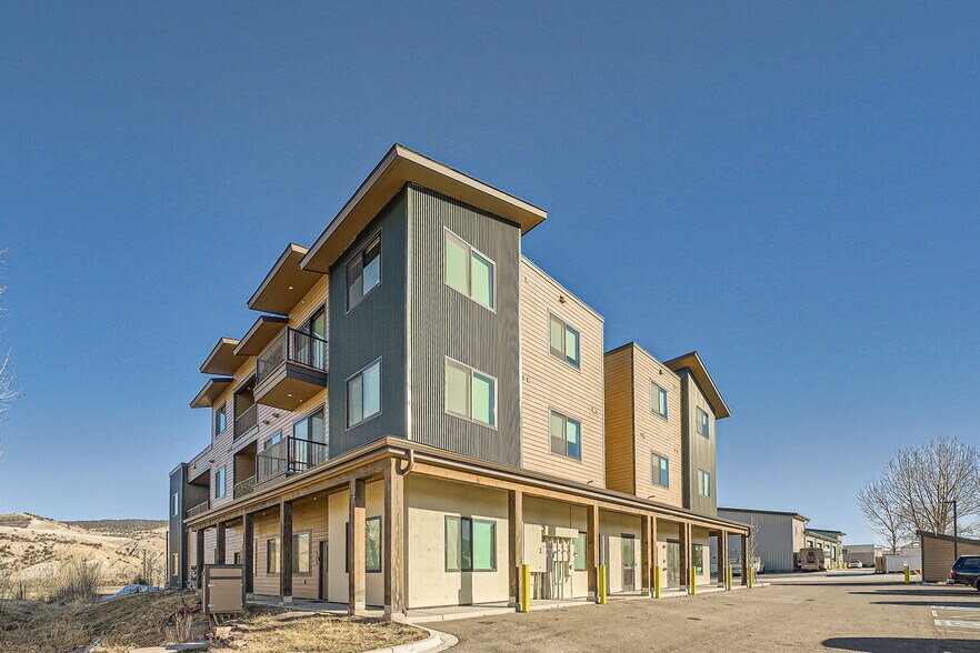 More Photos Of 700 Red Table dr, Gypsum Multifamily For Sale