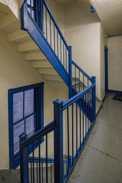 More Photos Of 414 W 42nd St, New York Apartments For Sale