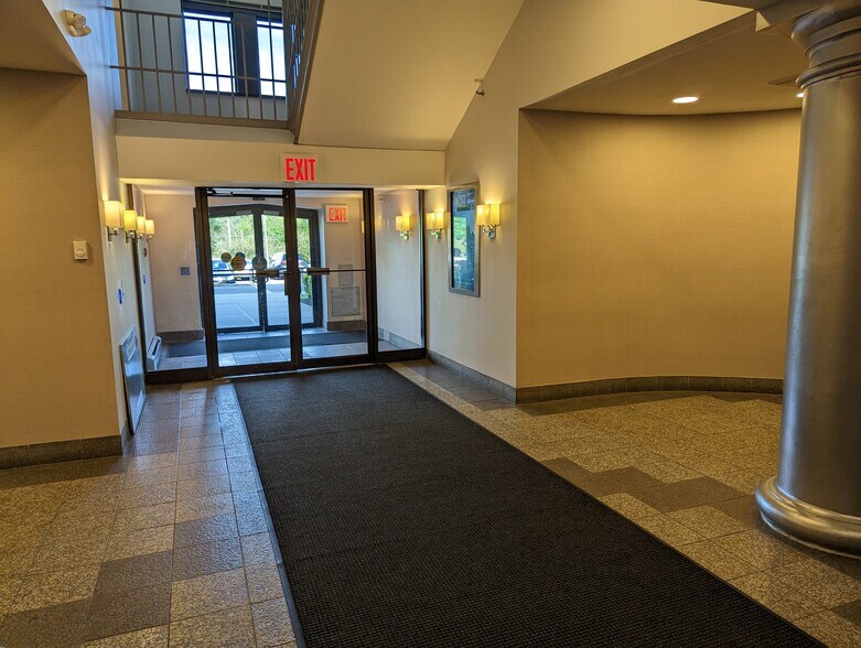 More Photos Of 210 N Central Ave, Hartsdale Medical For Lease