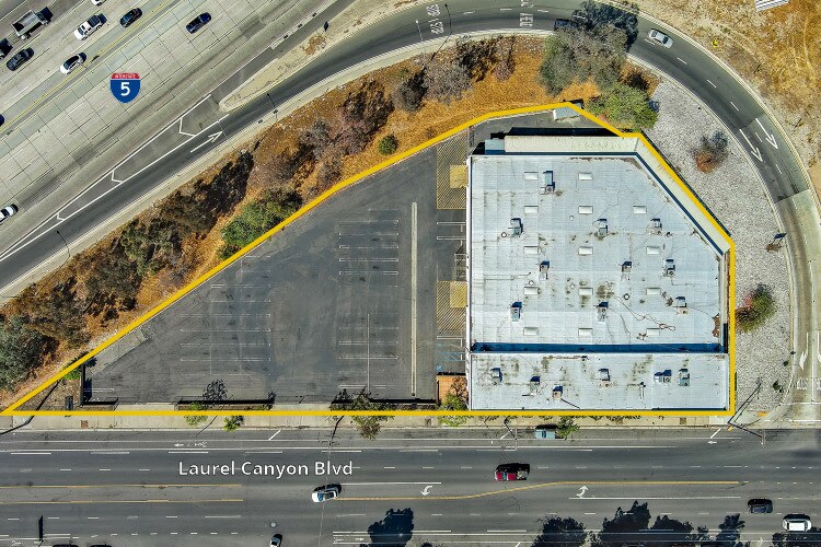 More Photos Of 8866 Laurel Canyon Blvd, Sun Valley Manufacturing For Sale