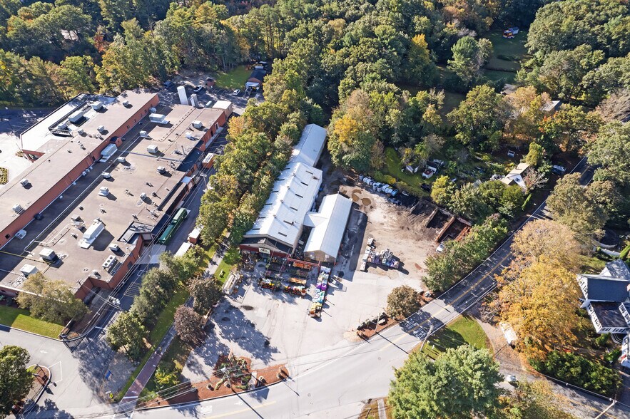 More Photos Of 24 Maple Rd, Chelmsford General Retail For Sale