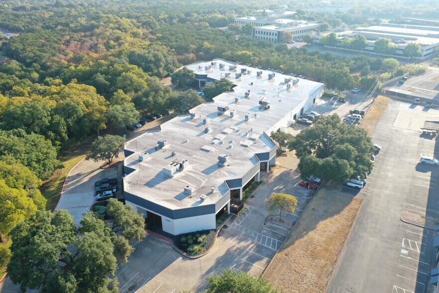 More Photos Of 5321 Industrial Oaks Blvd, Austin Unknown For Lease