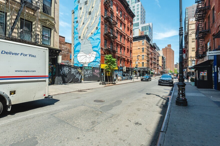 More Photos Of 159 Ludlow St, New York Land For Sale