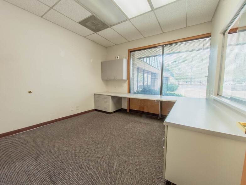 More Photos Of 1515 E Cedar Ave, Flagstaff Office For Lease