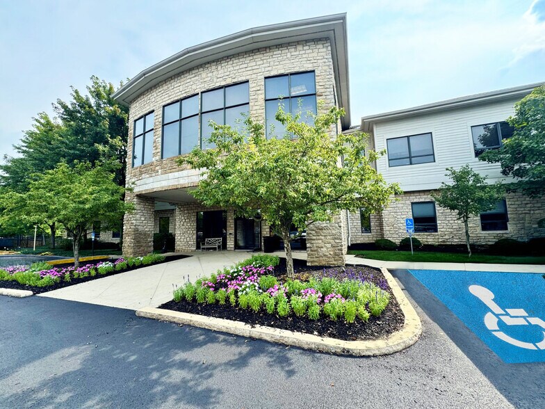 Primary Photo Of 6805 Avery-Muirfield Dr, Dublin Medical For Lease