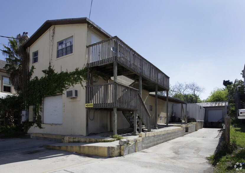 More Photos Of 228 N 2nd St, Fernandina Beach Warehouse For Sale