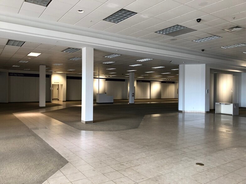 More Photos Of 22940-23010 Sussex Hwy, Seaford Unknown For Lease